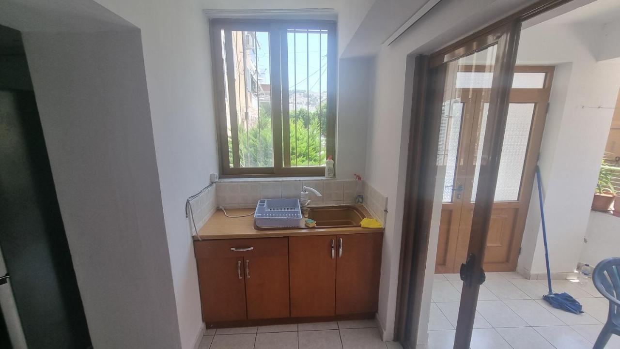 Teemo'S Apartments Sarandë Eksteriør billede