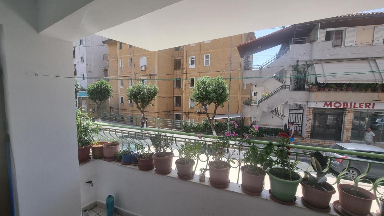 Teemo'S Apartments Sarandë Eksteriør billede